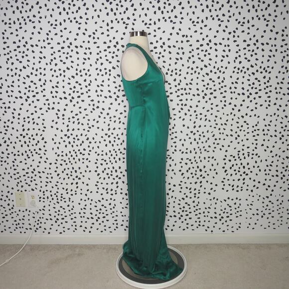 NBD Kelly Green Satin Beverly Blvd Deep V-Neck Evening Dress - Picture 9 of 12